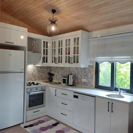 Nar Villa *
